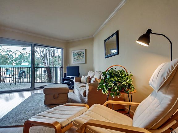 4th image of 850 Park Ave APT 17C