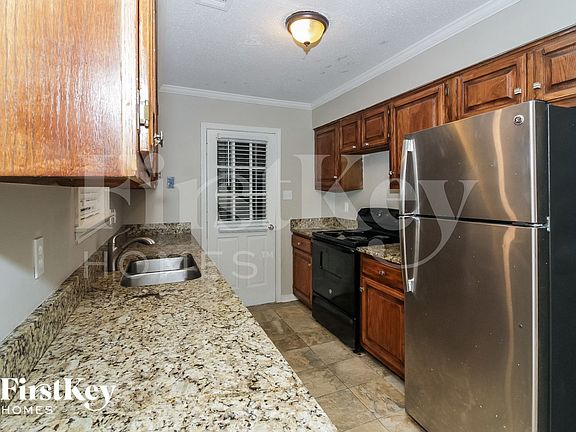 4th image of 6550 Fox Horn Pl