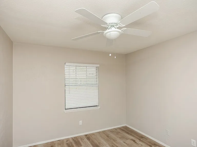 458 Rainier St — Photo 15