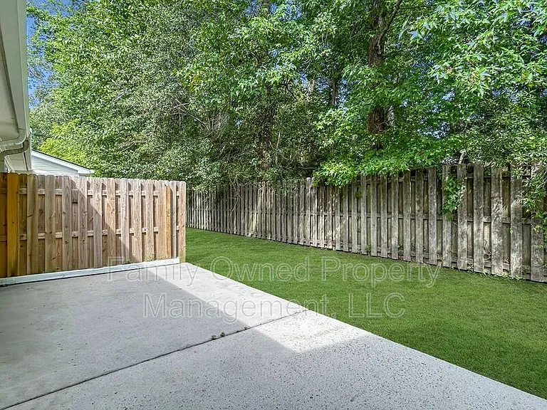 112 Stewart Pl — Photo 18