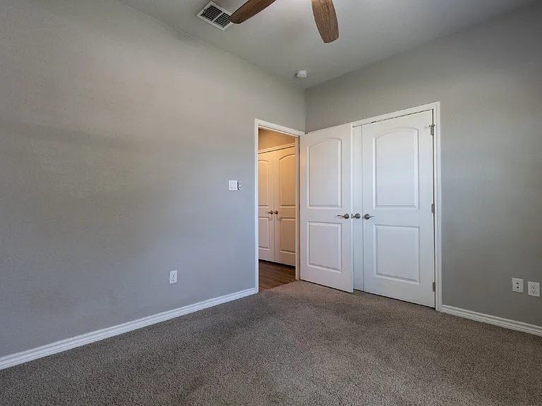 120 Navarro Xing — Photo 22