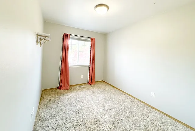 1059 NW Gladiola Ct — Photo 25
