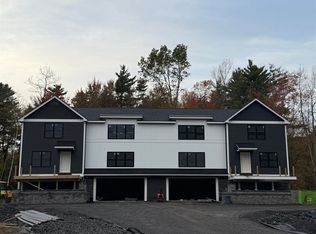 103 Rockingham Rd #2, Londonderry, NH 03053