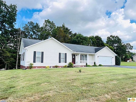 3rd image of 420 Summer Hill Dr