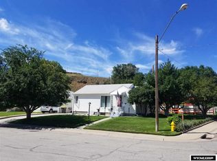 238 11th St, Rawlins, WY 82301