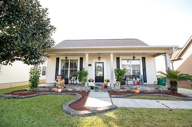 1st image of 5204 Clementine Ln