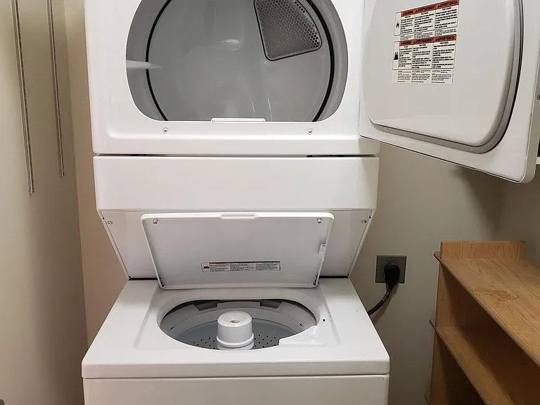 Space Saving Washer and Dryer