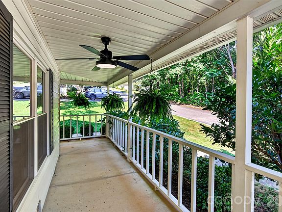 3rd image of 158 Rocking Porch Rdg