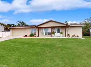 1803 Lakeview Dr, Brandon, FL 33511