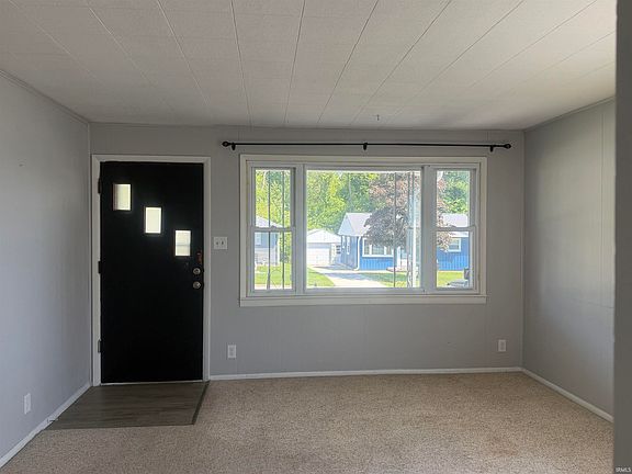 3rd image of 110 Forest Park Dr