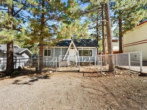 225 Sunset Ln, Sugarloaf, CA 92386