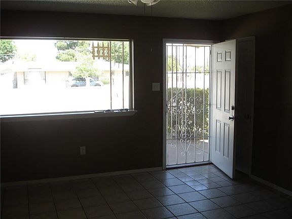 3rd image of 3305 Aberdeen St