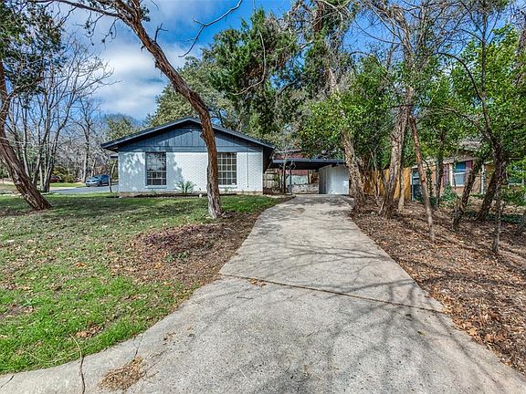 5th image of 400 Cherry Hill Dr