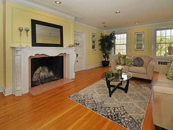 Elegant Formal Living Room