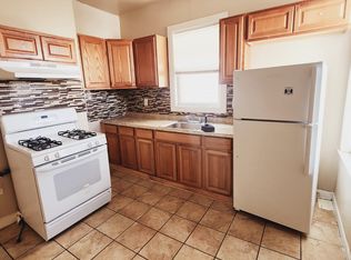 137 Bostwick Ave #2C, Jersey City, NJ 07305