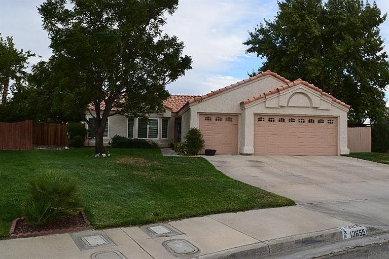 1st image of 13655 La Villa Dr