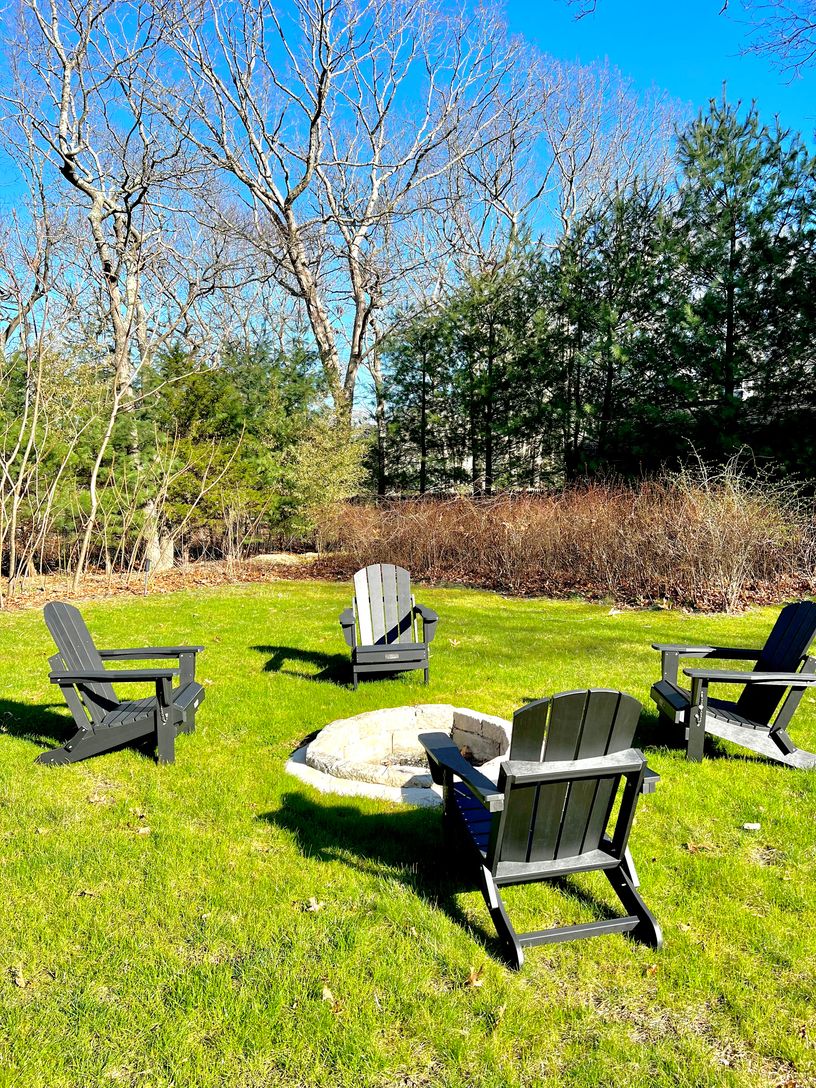  Enjoy the stars while making s’mores at the built-in fire Pitt