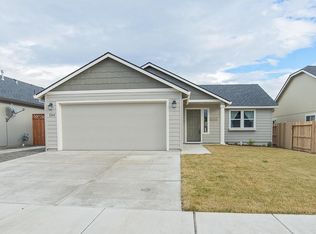 3244 McCloud St, Medford, OR 97504