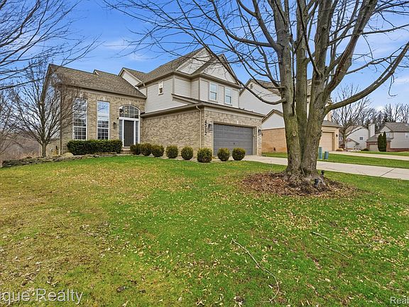 2nd image of 4312 Clear Creek Ct