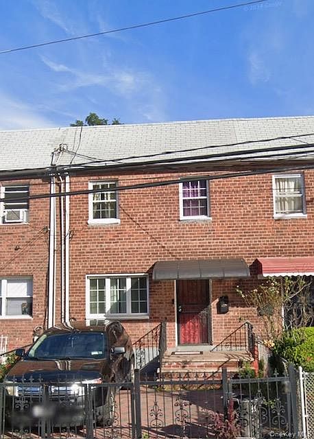 1st image of 15015 Arlington Terrace