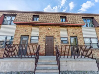 302 N Oaks Blvd, North Brunswick, NJ, 08902