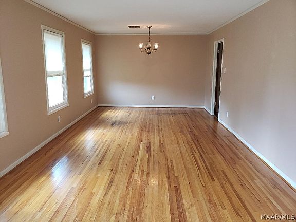 4th image of 1203 Oates Rd