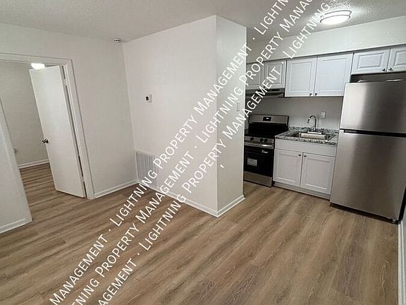 2nd image of 507 Duchess Ct #2