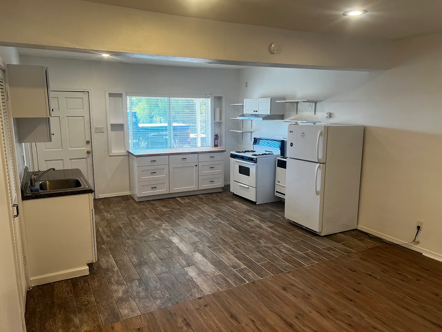1 bed, 650 sqft, $2,000 — Photo 4