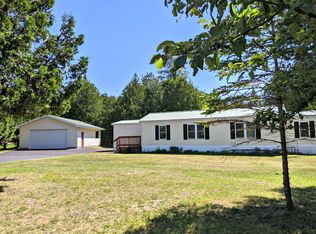 N4215 Gorman Rd, Saint ignace, MI 49781