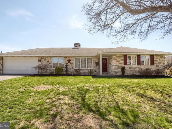 162 Oak Dr, Thompsontown, PA 17094