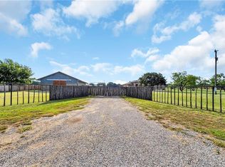 2049 Newberry Rd, Millsap, TX 76066