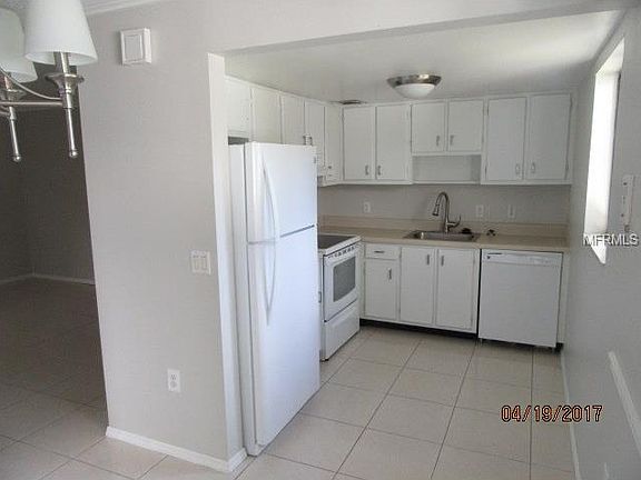 2nd image of 2435 Oak Park Way #118