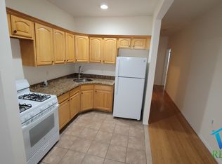 (Undisclosed Address), Yonkers, NY 10705
