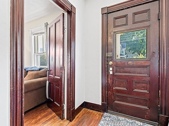 3rd image of 49-51 Walnut Ave