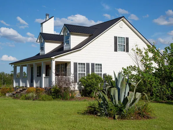 1054 Penny Morris Rd, Baxley, GA 31513