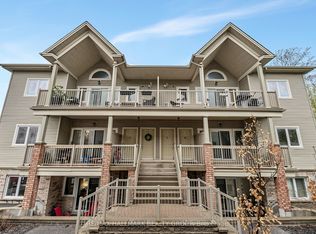 1109 Stittsville Main St #L, Ottawa, ON K2S0C6