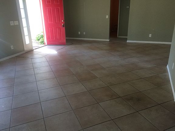 5th image of 2131 18th Ave NE