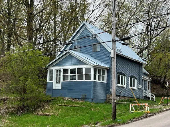 4 S Pearl St, Malone, NY 12953