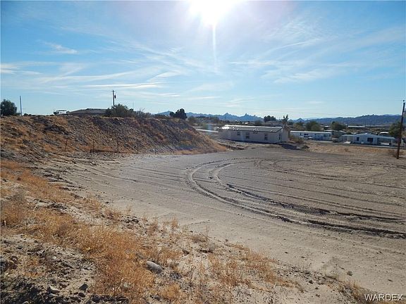 3rd image of 4722 Tule Dr