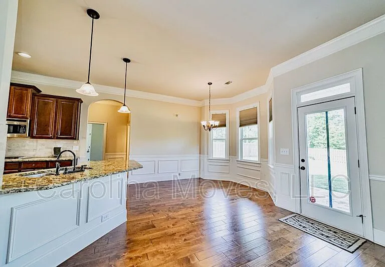 200 Sunnybrook Ln — Photo 8