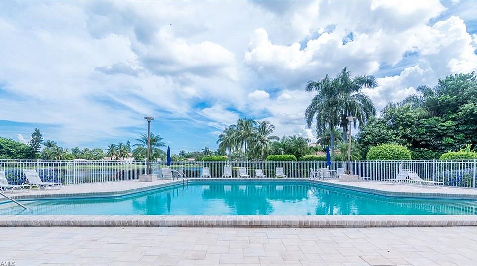 1st image of 555 Park Shore Dr APT 309