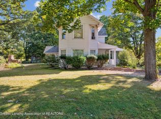 896 Waverly Rd, Dimondale, MI 48821