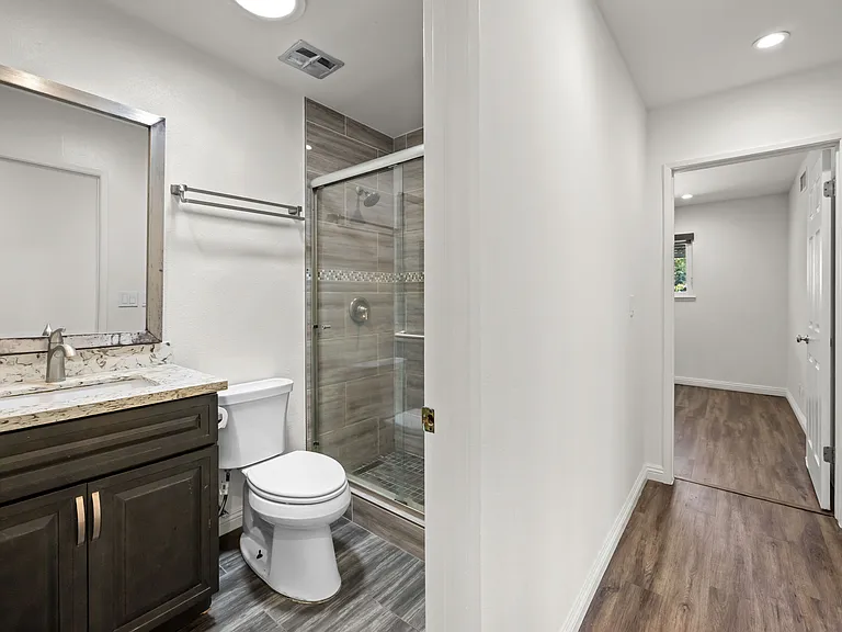 5892 Oak Meadow Dr — Photo 22