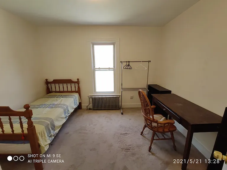 19 Clarke St #2 — Photo 12