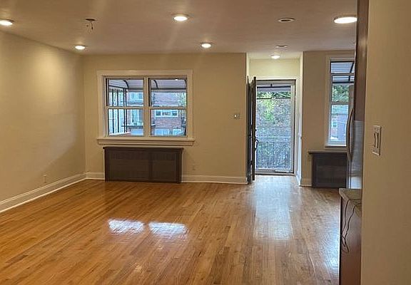 3rd image of 647 E 85th St #2