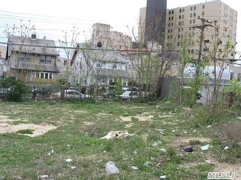 2nd image of 1859 Gateway Blvd
