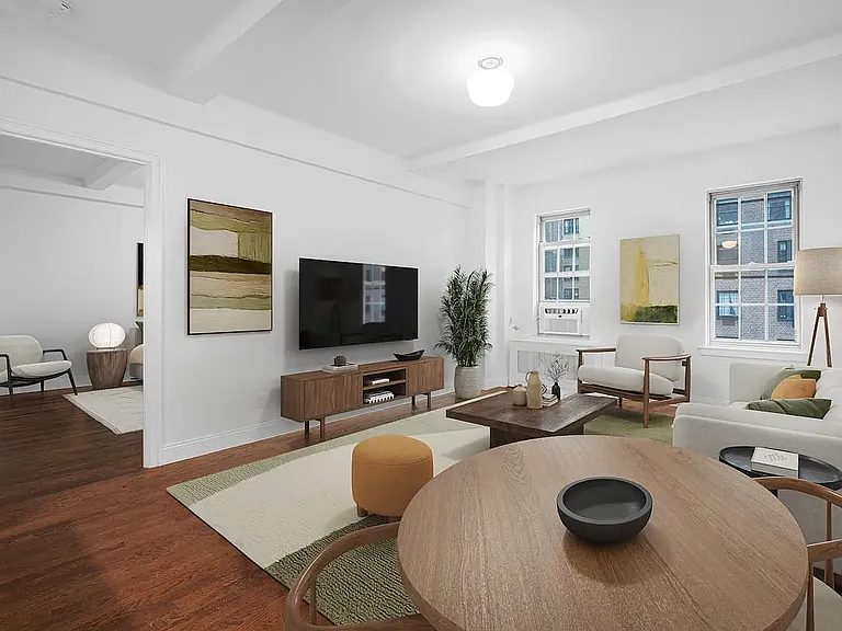 24 5th Ave #1116 — Photo 1