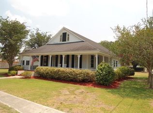 535 E Breaux St, Lockport, LA 70374
