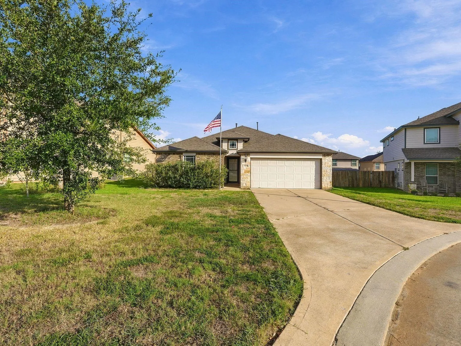3 bed, 4.0 bath, 1606 sqft, $2,000 — Photo 2