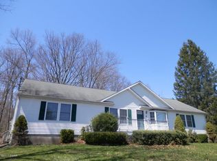 123 Nitche Rd, Shohola, PA 18458